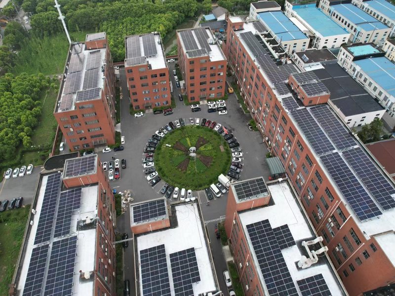 Sensheen-Dach-Solarregalsystem für ein 3-MWp-PV-Projekt